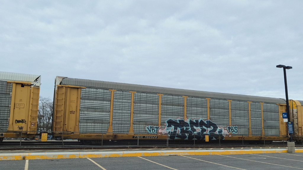 NKCR 5730 (Body) TTGX 702529 (Flat)