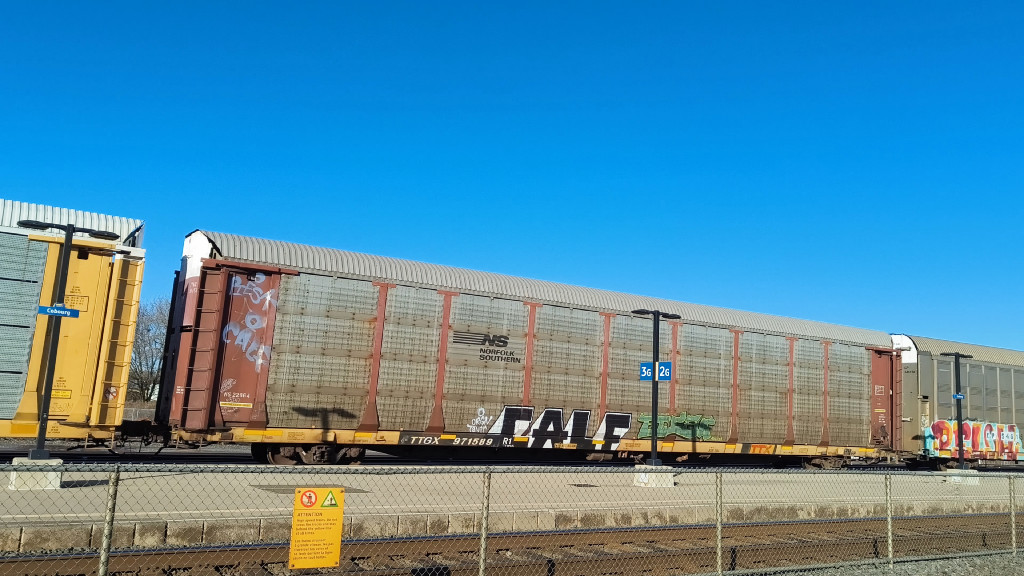 NS 22864 (Body) TTGX 971589 (Flat)