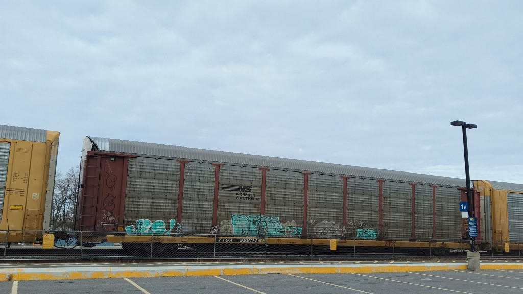 NS 23296 (Body) TTGX 992714 (Flat)