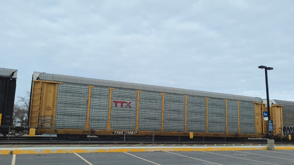 TTTX 331507 (Body) TTGX 710817 (Flat)