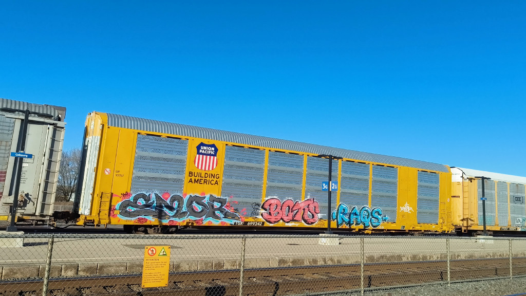 UP 10767 (Body) TTGX 699342 (Flat)