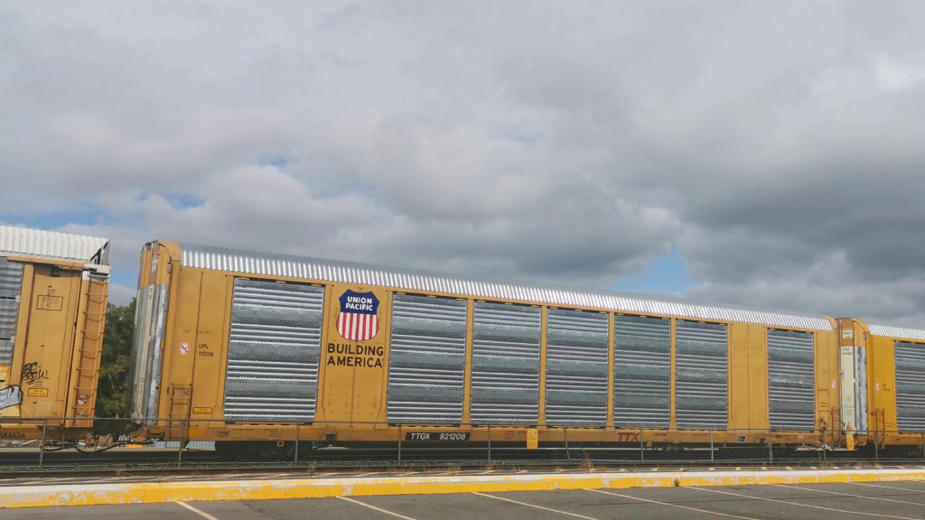 UP L11208 (Body) TTGX 821208 (Flat)