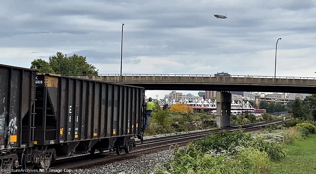 WE 1668, the conductor and the blimp.