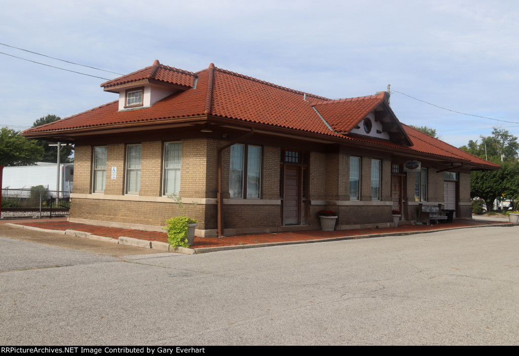 Former B&O Southwestern Depot