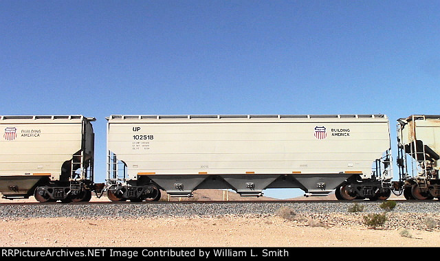 EB Unit Covered Hooper Frt at Erie NV -57