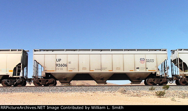 EB Unit Covered Hooper Frt at Erie NV -61