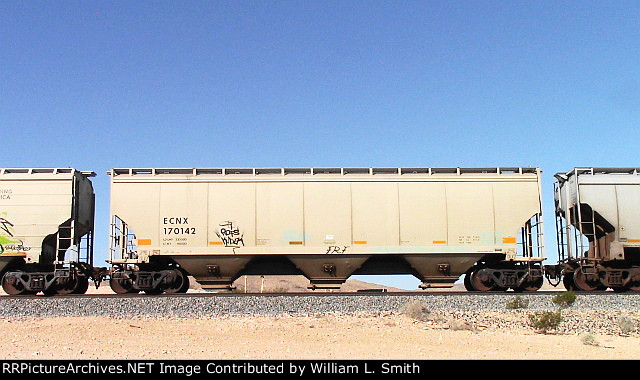 EB Unit Covered Hooper Frt at Erie NV -62