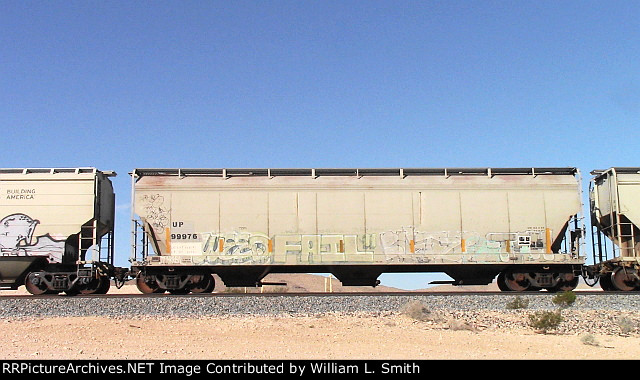 EB Unit Covered Hooper Frt at Erie NV -69