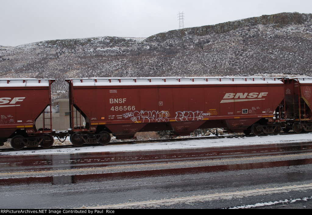 BNSF 486566