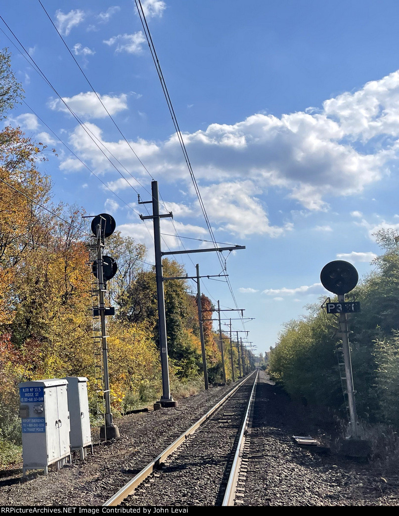 Looking east from the Ridge Rd Xing in Basking Ridge