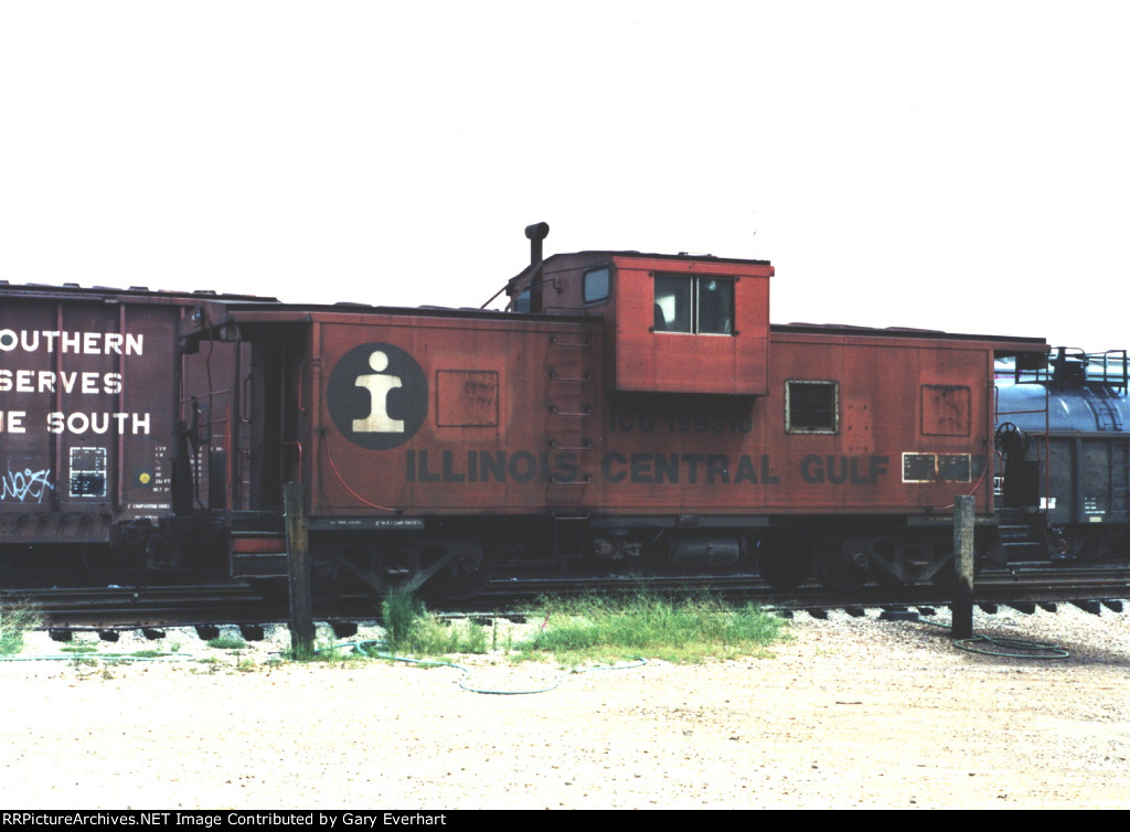 ICG CAboose #199310 - Illinois Central Gulf