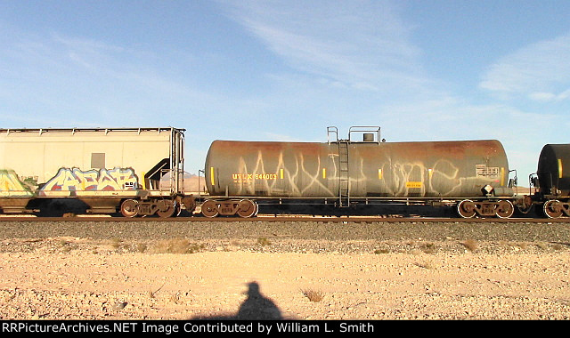 EB Manifest Frt at Erie NV Passing Siding W-Pshr -72