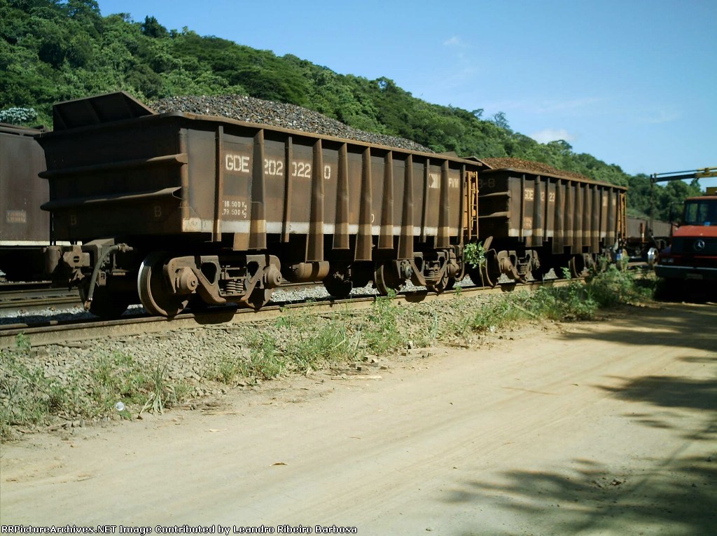 Par de GDE com engates quebrados