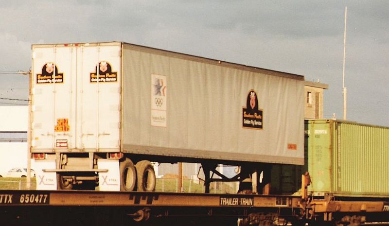 SPLZ 936179 Freuhauf Z Van St. and TTX 650477