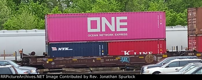 BNSF 237475A and three containers