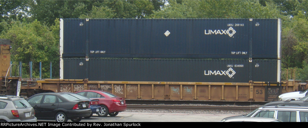 DTTX 721117A and two containers