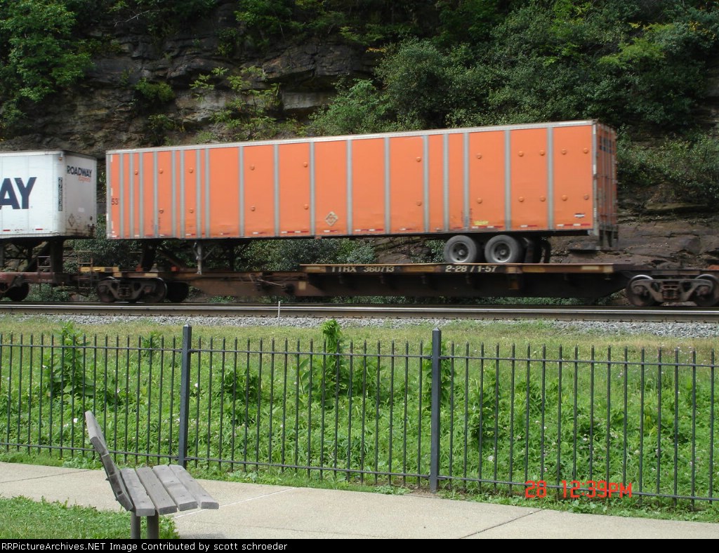 TTRX 360713 Spinecar w/SNLZ Trailer EB