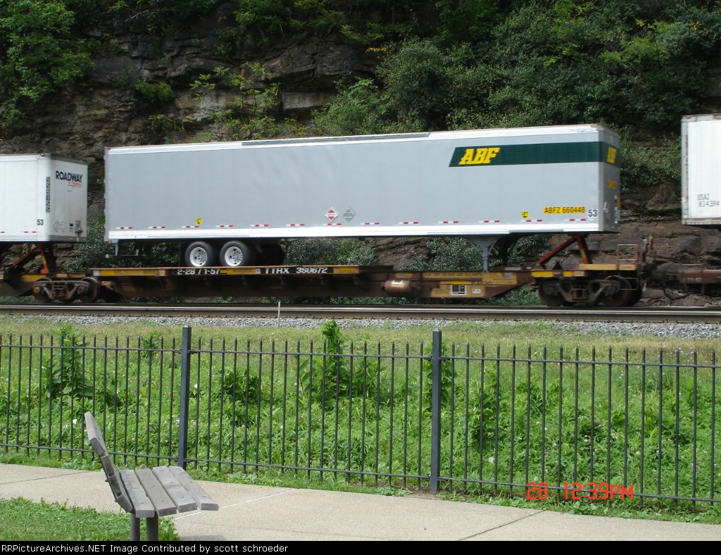 TTRX 360672 Spinecar w/ABFZ 660448 Trailer EB