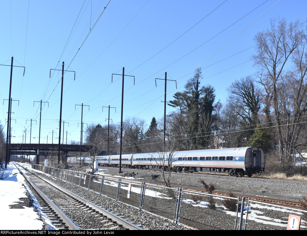 43 heading away from Parkesburg Station toward its next stop of Lancaster