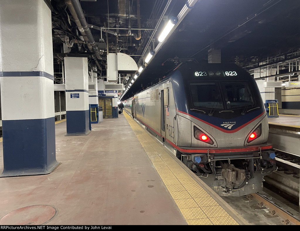 Sprinter # 623 on the rear of Train # 670