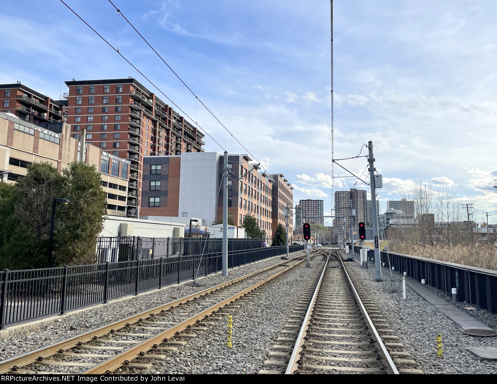 looking-south-from-the-2nd-avenue-light-rail-station
