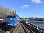 MNR P32AC-DM # 223 pushing a southbound set of Shoreliners toward Grand Central Terminal 
