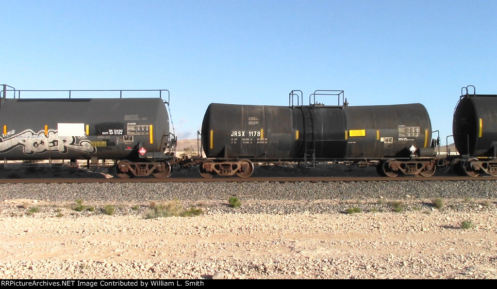 WB Manifest Frt at Erie NV W-MdTrnSlv -90