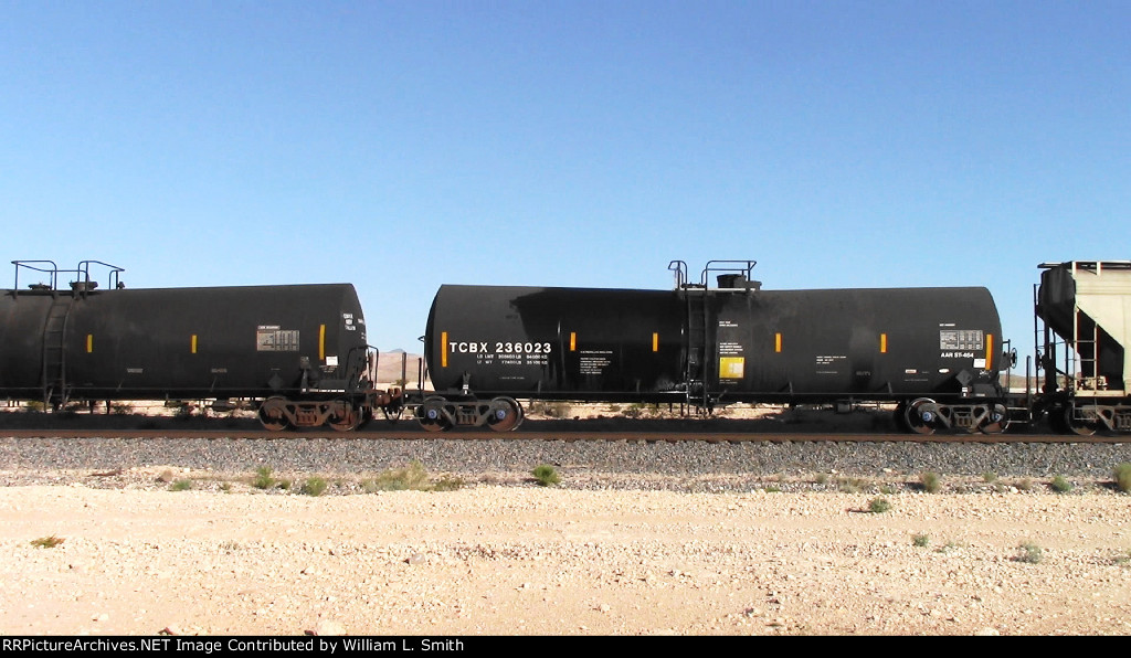 WB Manifest Frt at Erie NV W-MdTrnLvs-Pshr -87