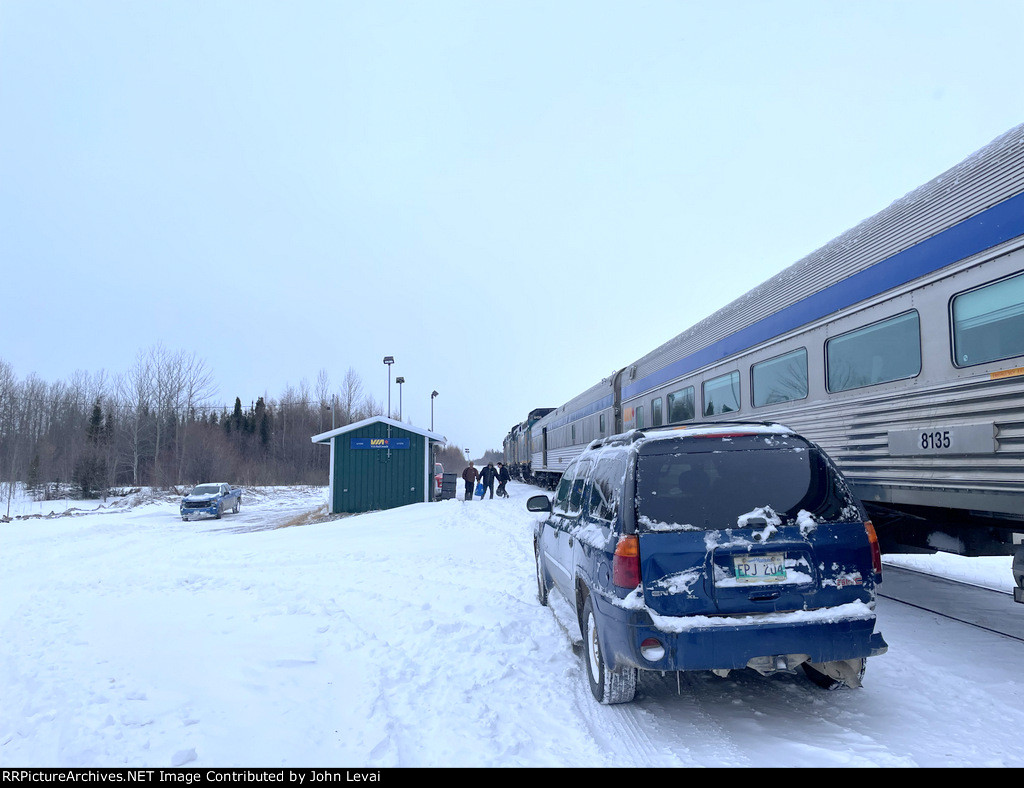 VIA692 at Ilford Station