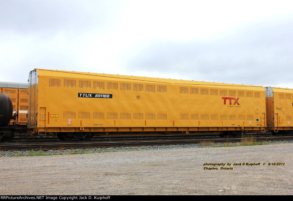 TTUX 891160, auto rack, Chapleau Ontario Septmber 16, 2011. Jack D Kuiphoff © photoe