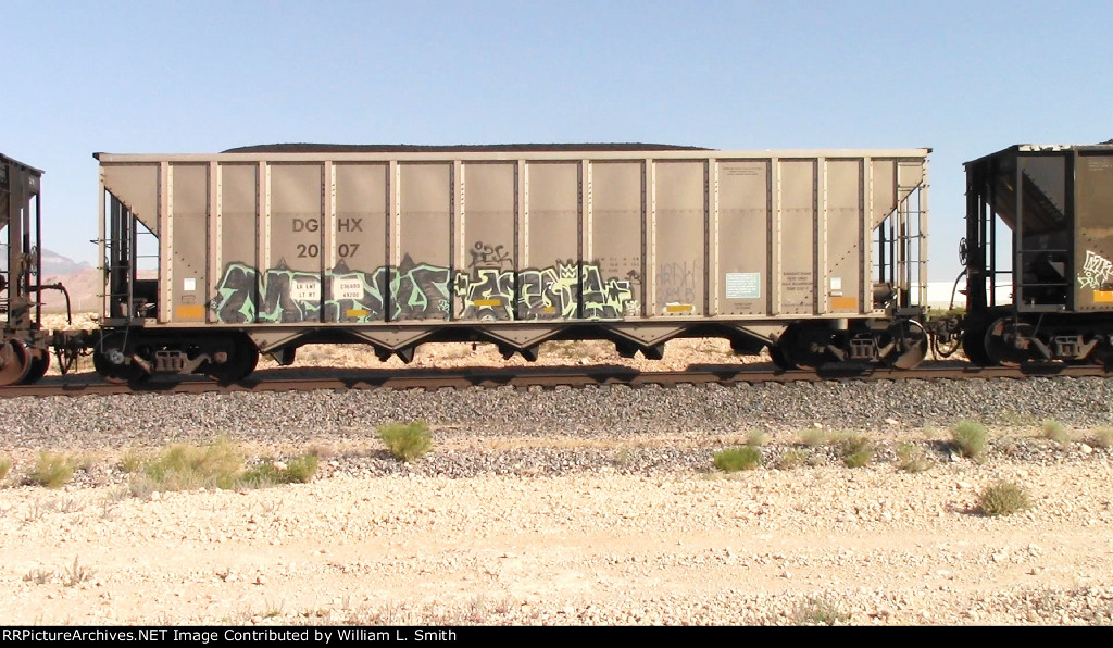 WB Unit Loaded Coal Hooper Frt at Erie NV W-Pshr -89