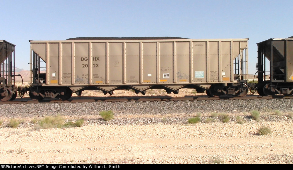 WB Unit Loaded Coal Hooper Frt at Erie NV W-Pshr -93