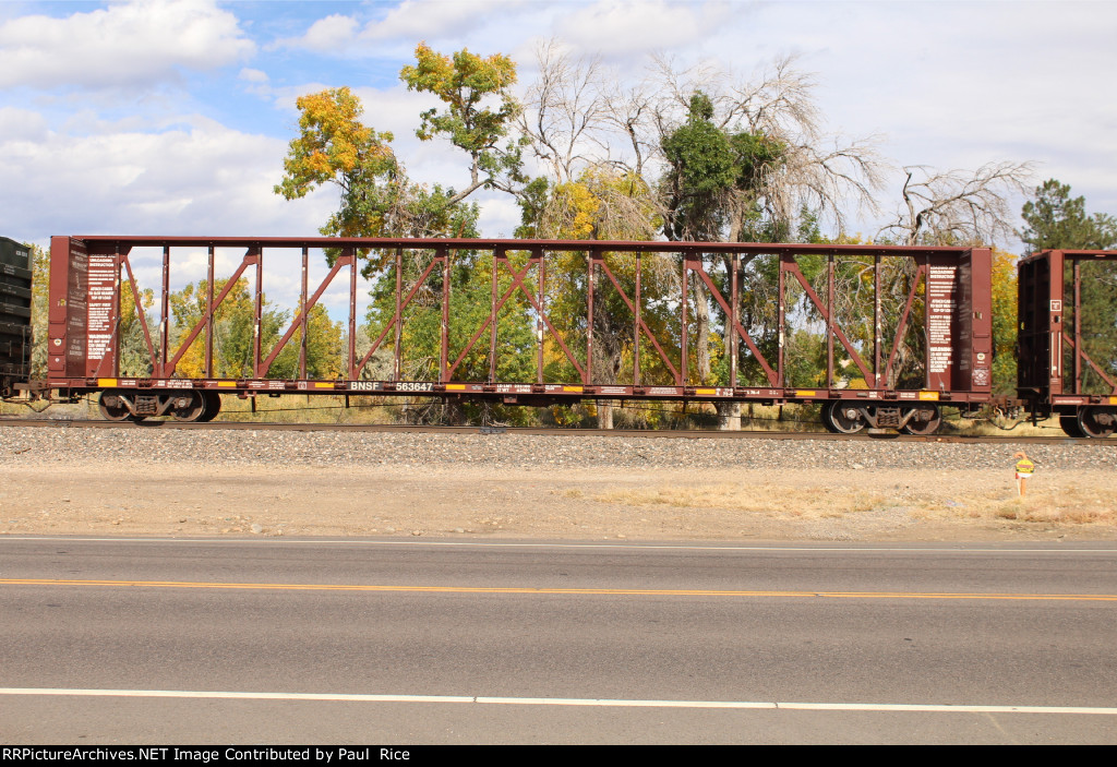 BNSF 563647
