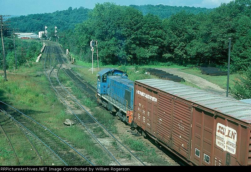 Boston and Maine Railroad Alco S4 No. 1271