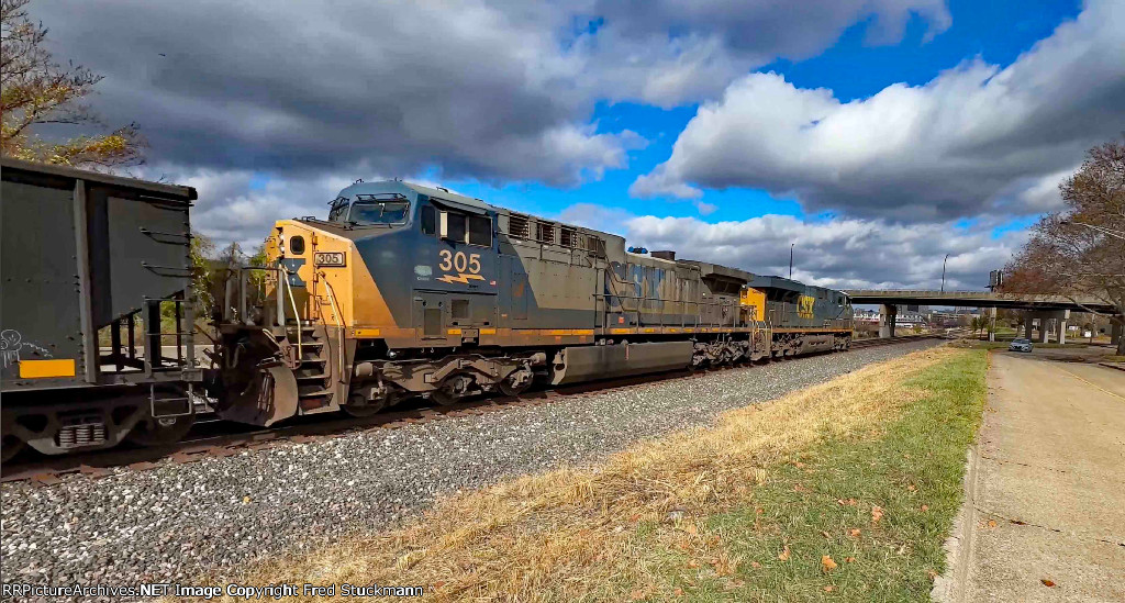 CSX 305