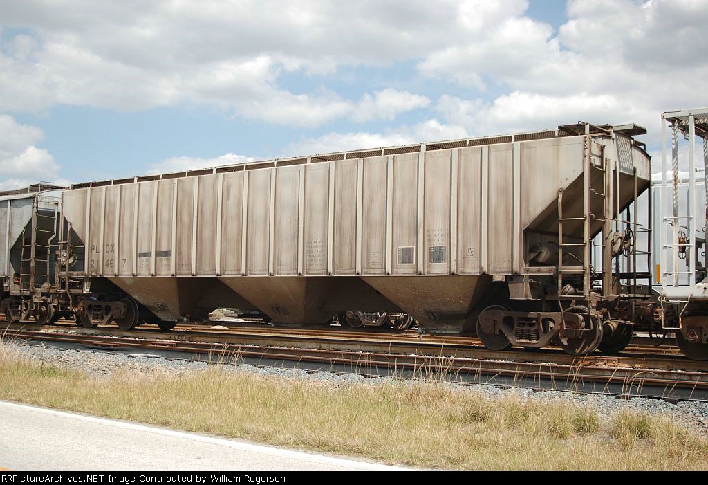General Electric Rail Services (PLCX) Covered Hopper No. 21467