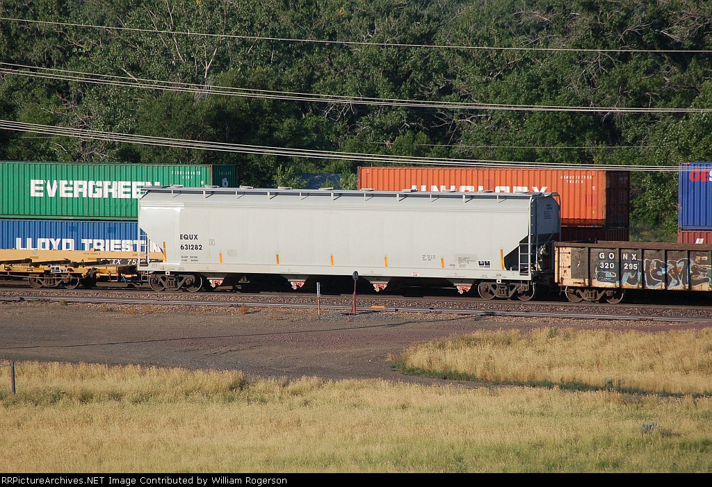 Equistar Chemicals, LP (EQUX) Covered Hopper No. 631282