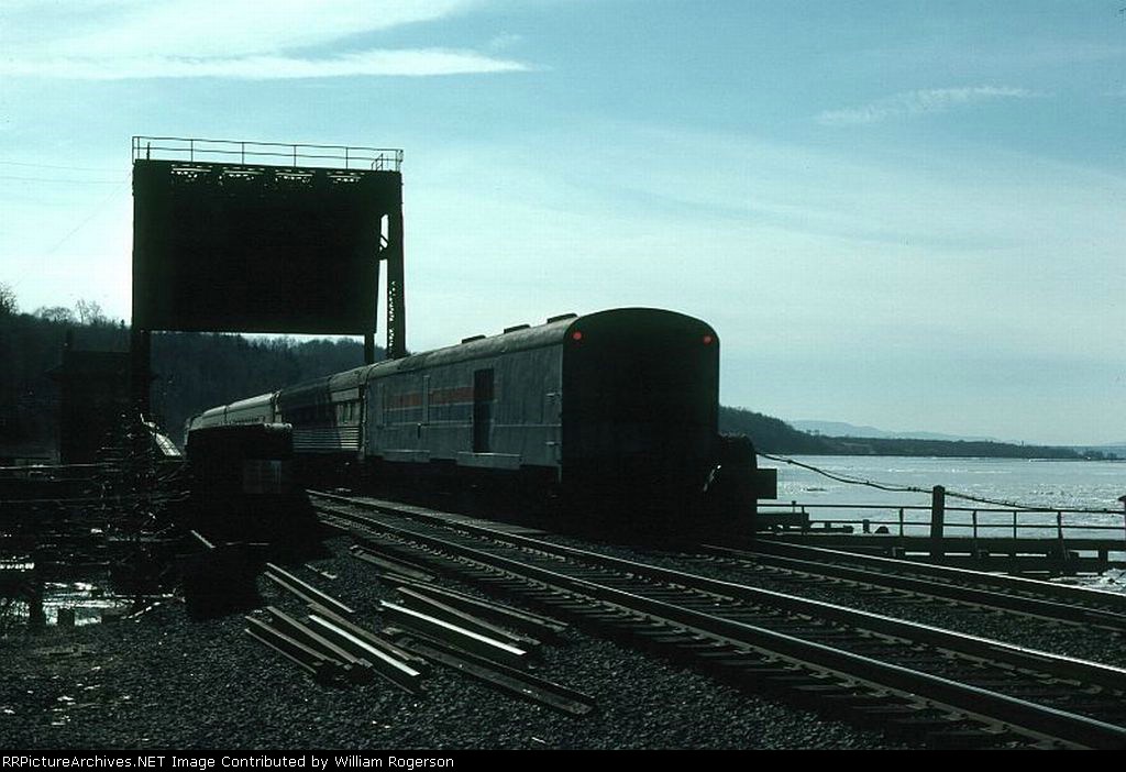 Tail end of Southbound Amtrak Train No. 48, the "Lake Shore Limited" crossing the Wappinger's Creek Bridge