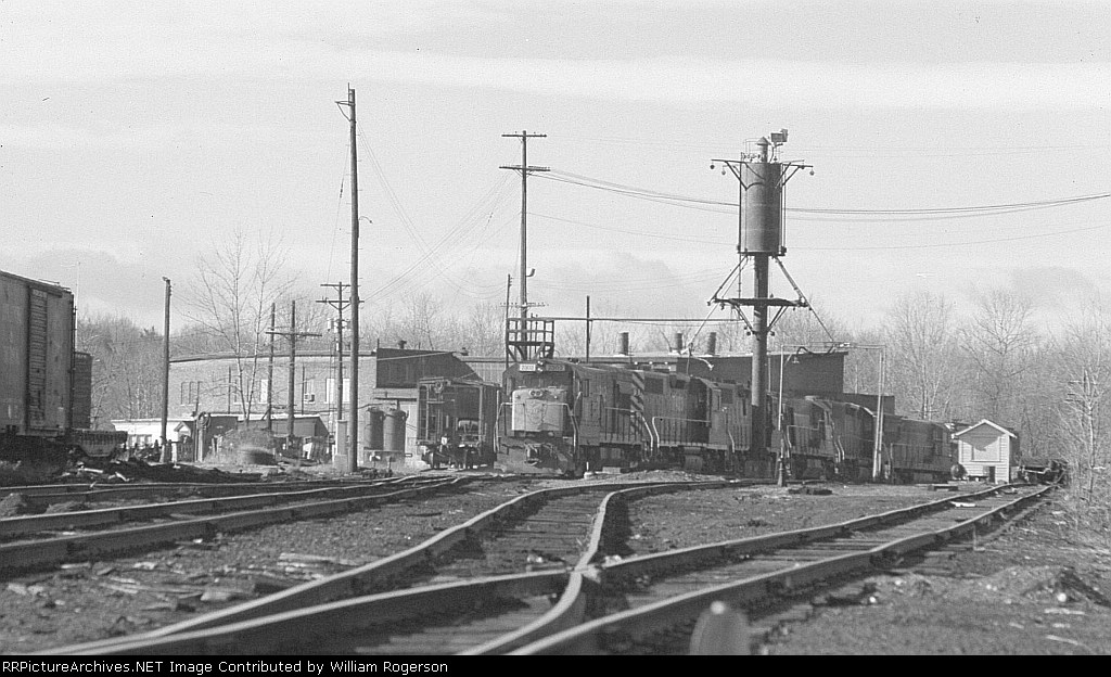 Delaware & Hudson Railway's (DH) Diesel Engine Service Facility