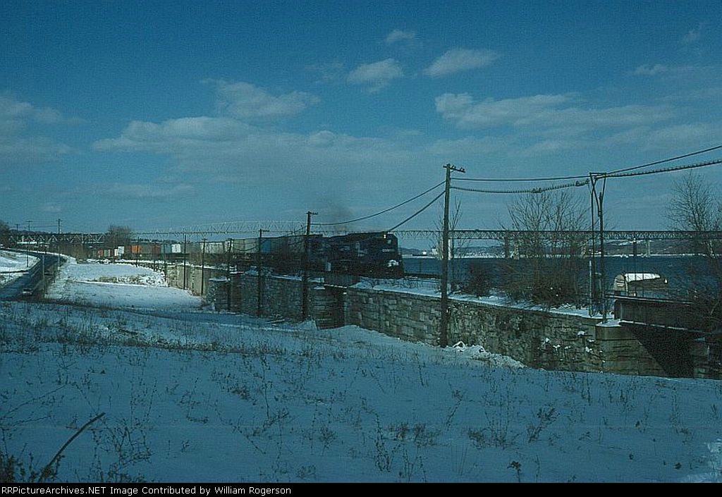 Southbound Conrail Mixed Freight Train on the "River Line"
