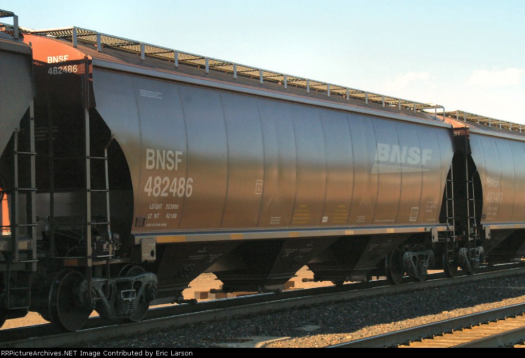 BNSF 482486