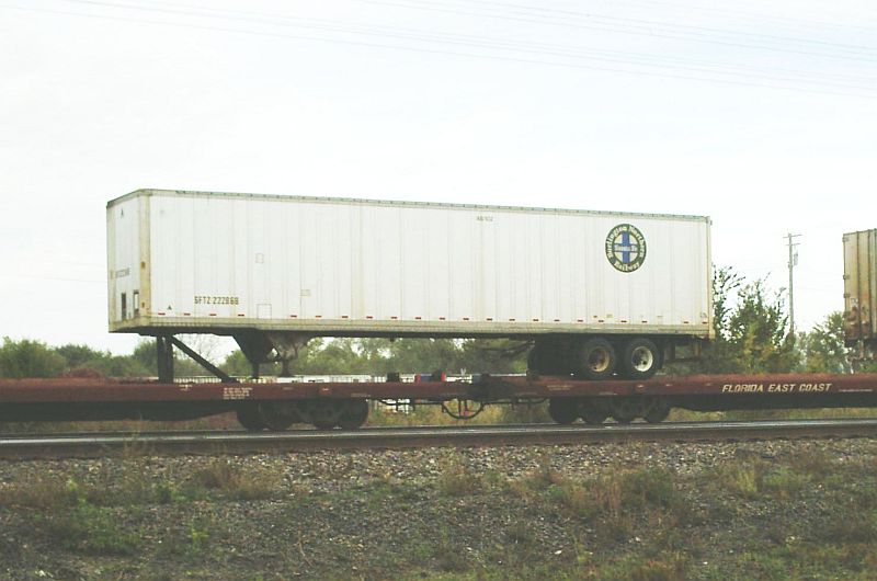 SFTZ 222868 Bridging Two 89' Flat Cars