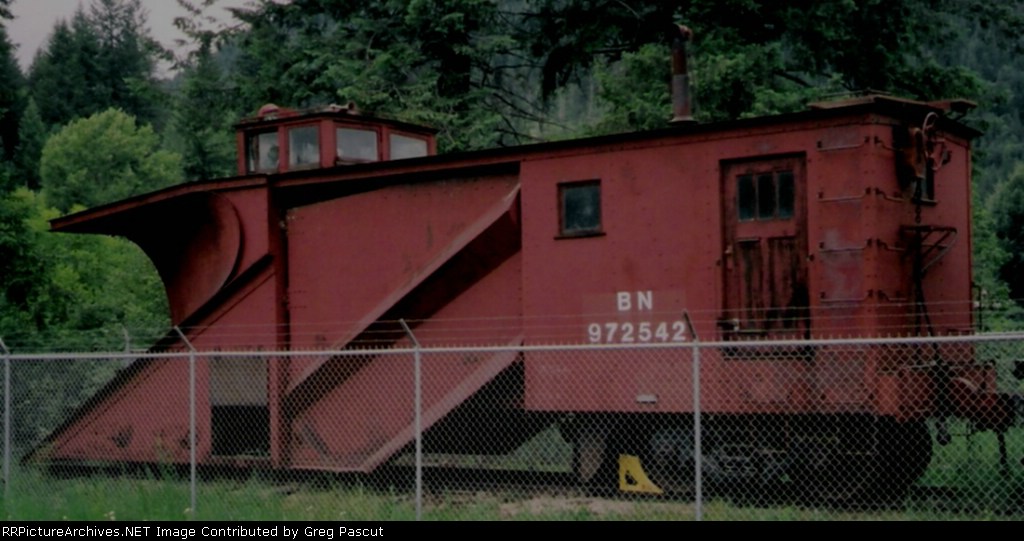 BN 972542 Snow Plow EX Northern Pacific