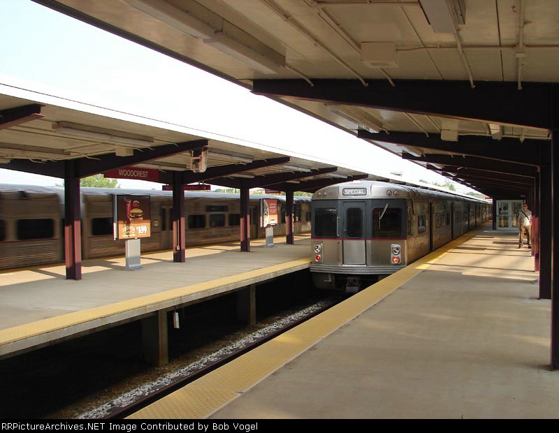 PATCO Woodcrest station