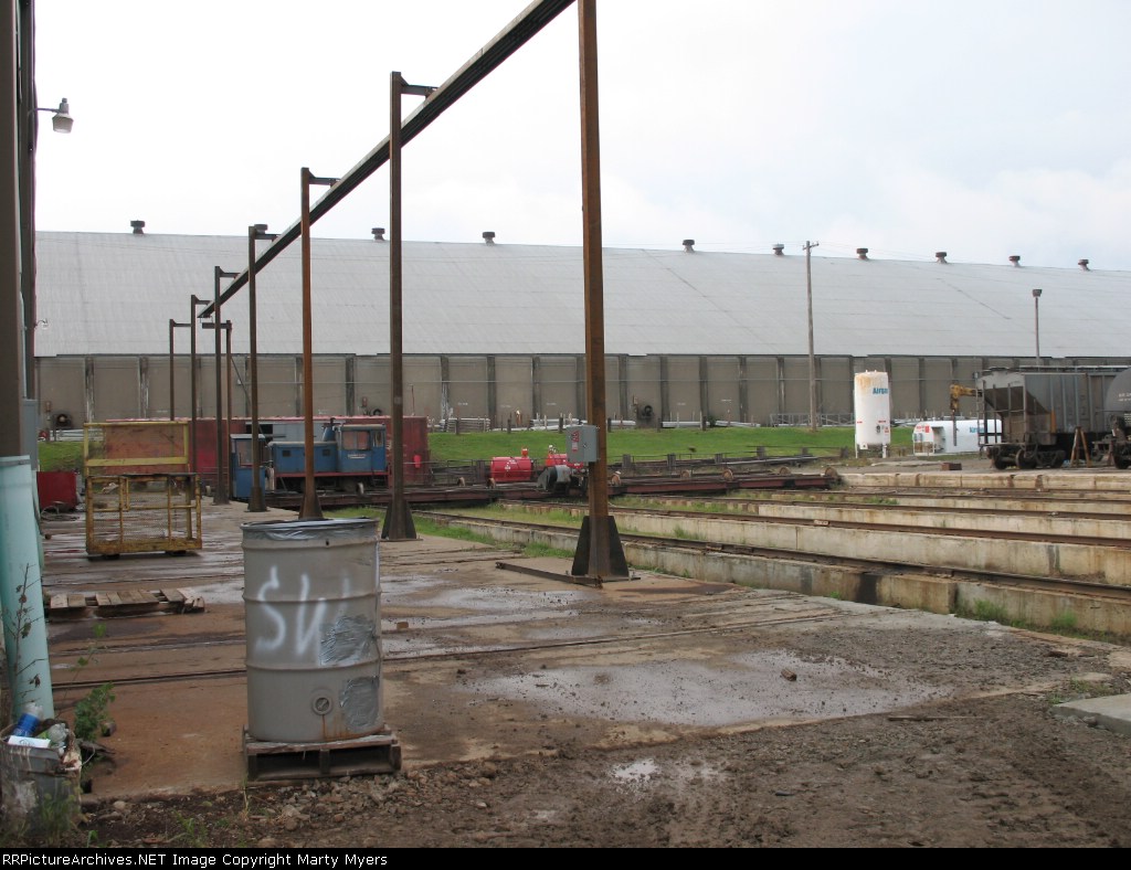 Transfer Pit & Table