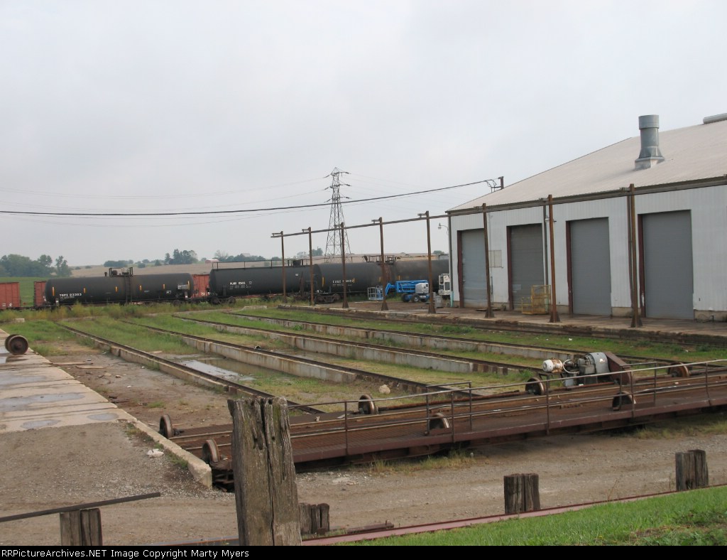 Transfer Pit & Table