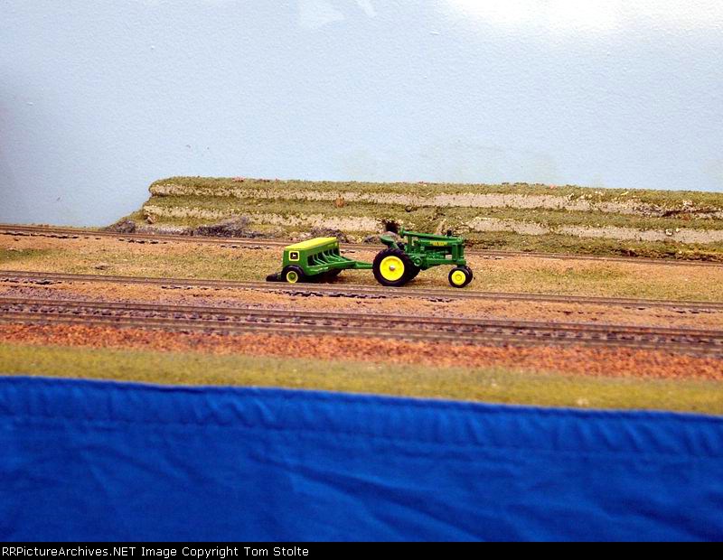 JOHN DEERE DRILLING WHEAT