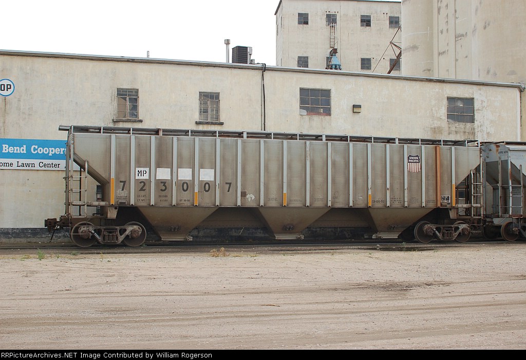Union Pacific Railroad (MP) Covered Hopper No. 723007