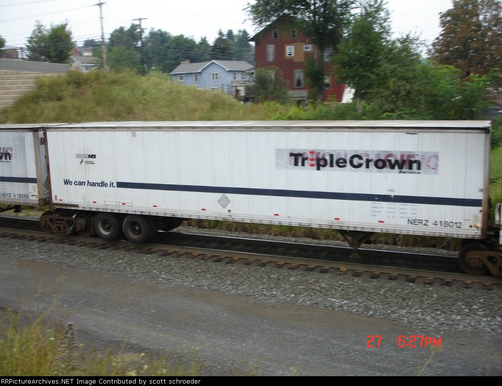 NERZ 418012 RoadRailer EB