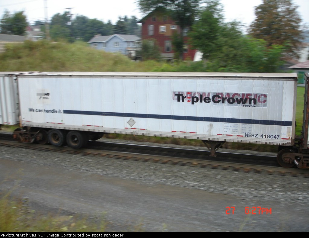 NERZ 418047 RoadRailer EB